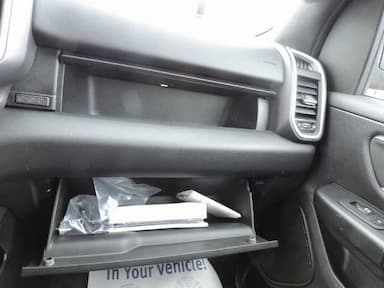 thumb car