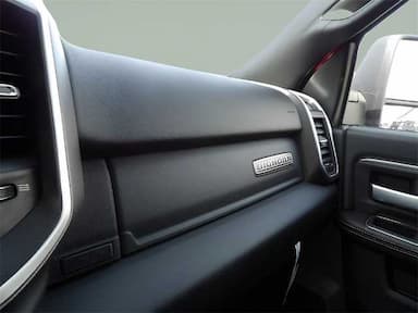 thumb car