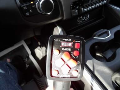thumb car