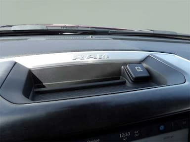 thumb car
